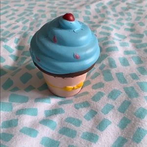 Cupcake squishy :)